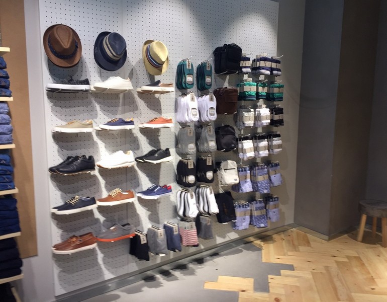 GS Shoes, Bossini & Springfield open at The Spot Choueifat